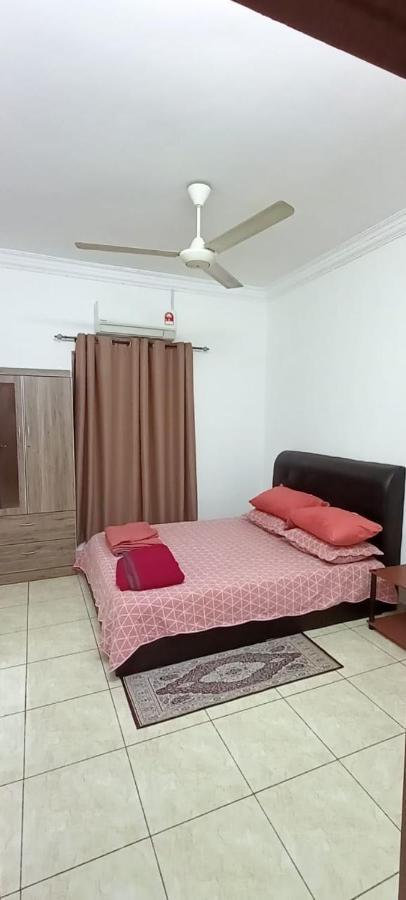 Mz Homestay Шах Алам Екстериор снимка